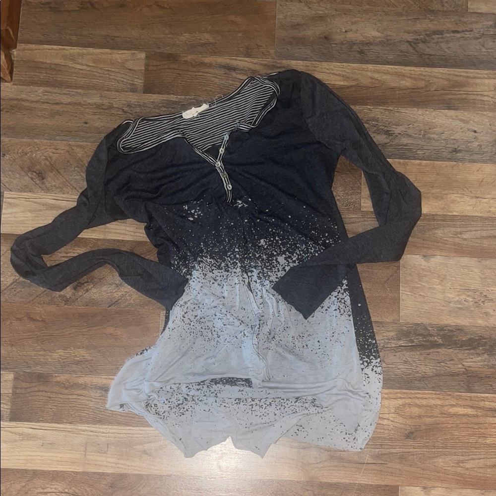 Buckle Gilded Intent Black and Gray Long Sleeve Tunic Slub top size Small